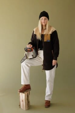 KAVU Wintervale -KAVU Sale Store 2231 COFFEE B1 F25 2x3 23cd54e7 f9f7 40e2 a625 e337cd028725