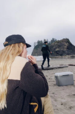 KAVU Wintervale -KAVU Sale Store 2231 COFFEE B4 F25 2x3 b33dc305 d73b 45a0 b018 bb6def30ea60