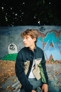 KAVU L/S FZ Throwshirt -KAVU Sale Store 307 NWUGLY B2 2x3 748a2f10 c6cd 4ab0 a2b8 3a878d1050d0