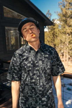 KAVU Festaruski -KAVU Sale Store 5036 UPMOSTSUMMIT B1 2x3 7972dd76 e4fe 4553 8800 0646be1e6b07