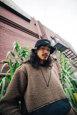 KAVU Port Pullover -KAVU Sale Store 5259 WALNUT B5 2x3 fe6a0cec d720 4f38 b991 05b3e50b7876