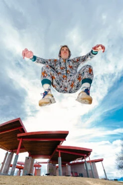 KAVU Ernesto -KAVU Sale Store 767 CLOSEUP B4 2x3 26394dde 985e 413f 8152 f8894a720fcf