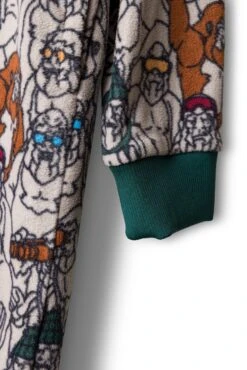 KAVU Ernesto -KAVU Sale Store 767 CLOSEUP L3 2x3 e04cbe47 d947 463b a2a2 b7578c279ad1