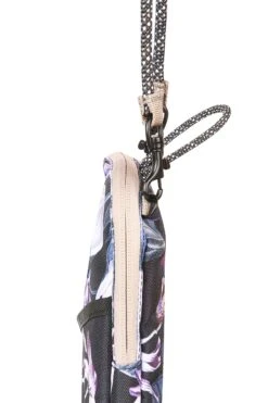 KAVU Essential Case -KAVU Sale Store 9297 WINTERBLISS L4 2x3 5a207675 a577 431c acc4 e7f3ef608f91