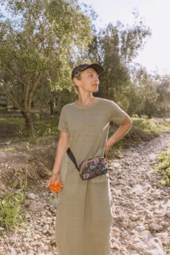 KAVU Pint Size -KAVU Sale Store 9533 QUIETWILDFLOWERS B1 S25 2x3 6c4c1e14 7de3 419e b123 a889ea991a02