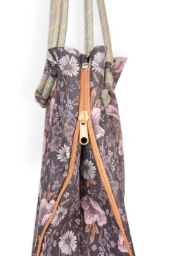 KAVU Barter Bag -KAVU Sale Store 9535 QUIETWILDFLOWERS L4 2x3 db2ced14 1ea3 4e24 9c9e 8144ccb0d2cf