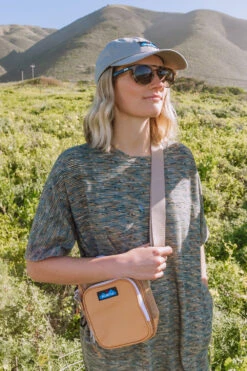 KAVU Spectinators -KAVU Sale Store S24 HORN B1 S25 2x3 7781908d cd4f 4b85 876d 81b34d5e8a62